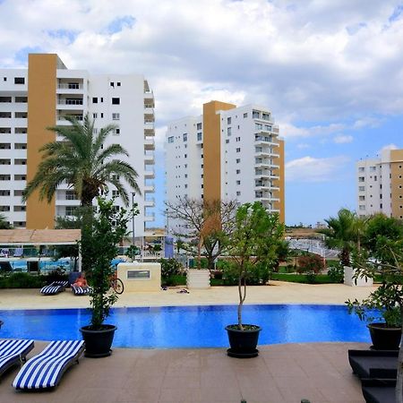 Blue Apartment In 5* Ceasar Resort Trikomo Екстериор снимка