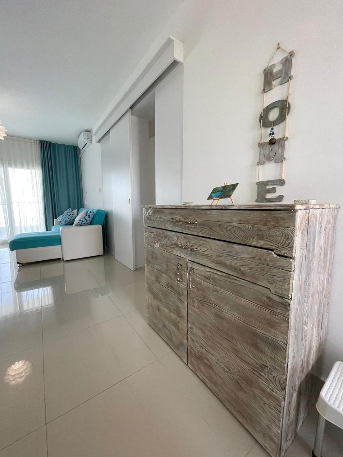 Blue Apartment In 5* Ceasar Resort Trikomo Екстериор снимка