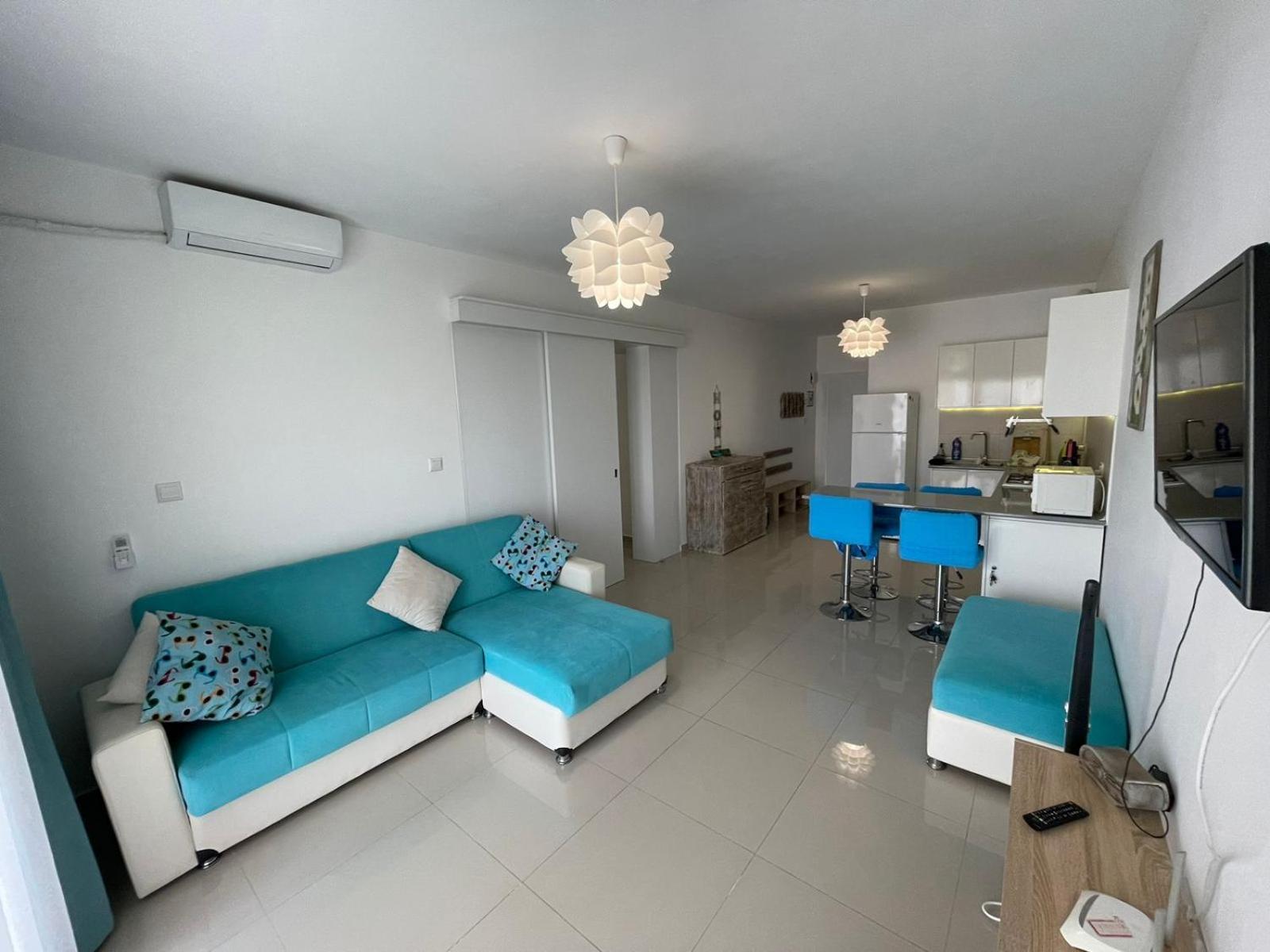 Blue Apartment In 5* Ceasar Resort Trikomo Екстериор снимка